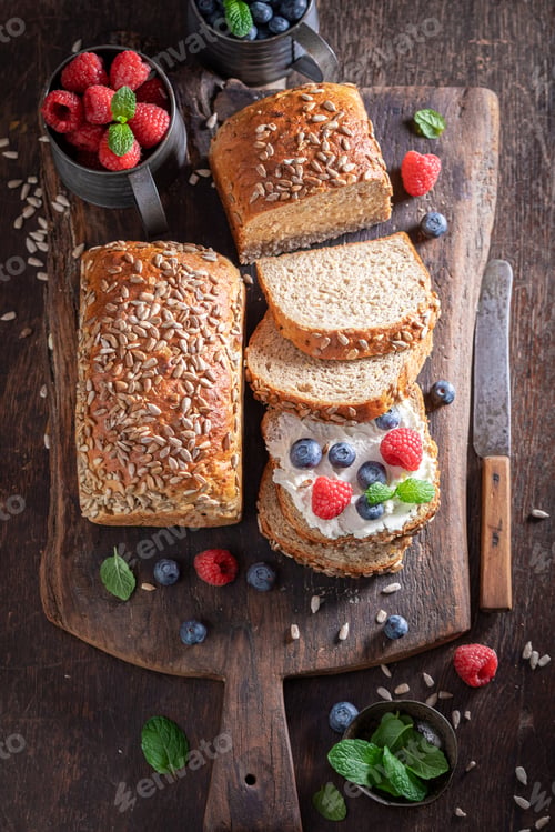 Preview: Healthy and sweet bread with cheese, mint and berries.