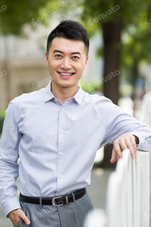 Preview: Portrait of businessman