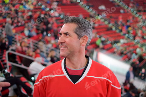 Preview: Hockey Fan before the Game