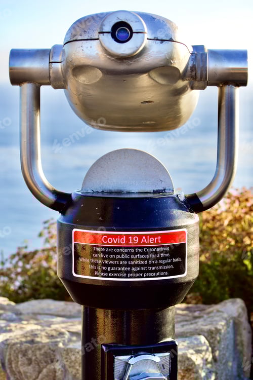 Preview: Vacation and travel binocular viewpoint viewfinder with a Covid-19 warning on it