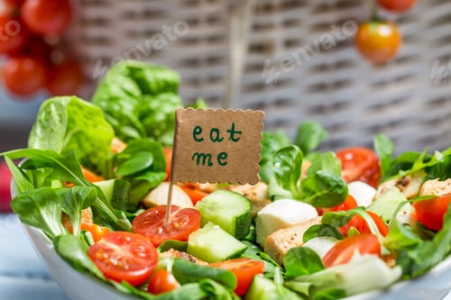 Preview: Tasty spring vegetable salad