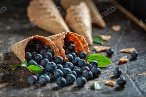 Preview: Fruity berries in waffels as concept of ice cream.