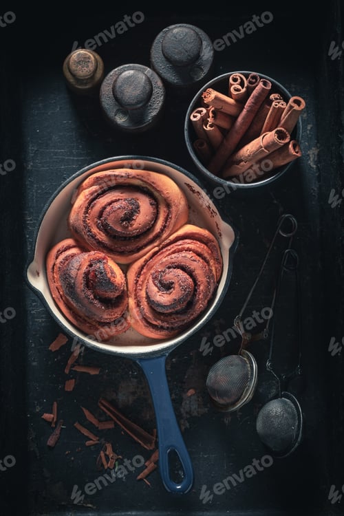 Preview: Delicious cinnamon buns as swedish christmas dessert.