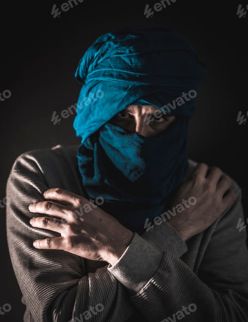 Preview: Portraits of a young Berber in the Merzouga desert in Morocco