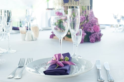 Preview: Festive table setting in the restaurant with flowers. Wedding decor.