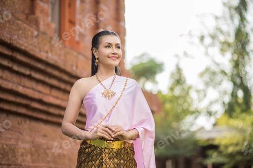 Preview: Beautiful Woman wearing typical Thai dress