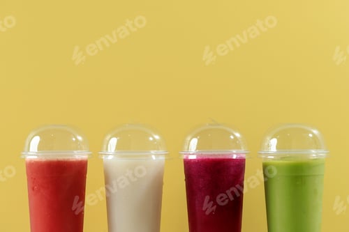 Preview: Various Fruit Juisce on Disposable Plastic Cup with Lid