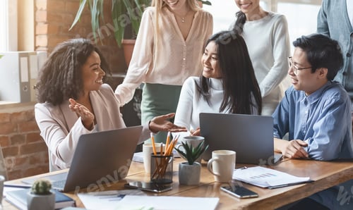 Preview: Professional afro woman sharing business ideas with colleagues