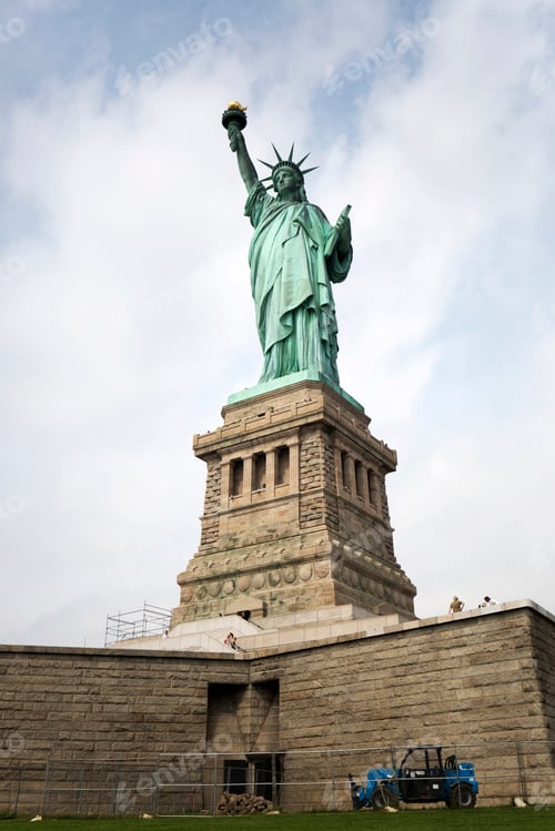 Preview: Statue of Liberty on Liberty Island in New York Harbor in United States