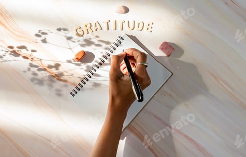 Preview: Flat lay concept of writing a gratitude list with copy space