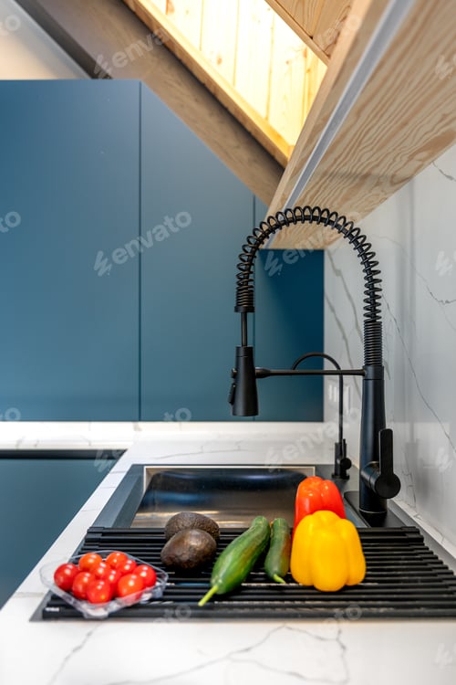 Preview: Bright plastic-free kitchen. Fresh vegetables. Minimalist interior