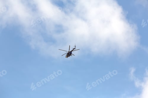 Preview: Helicopter in the sky