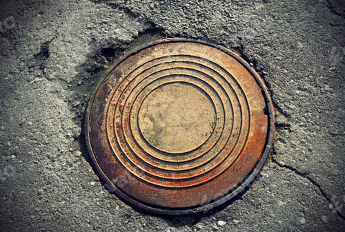 Preview: rusty round manhole