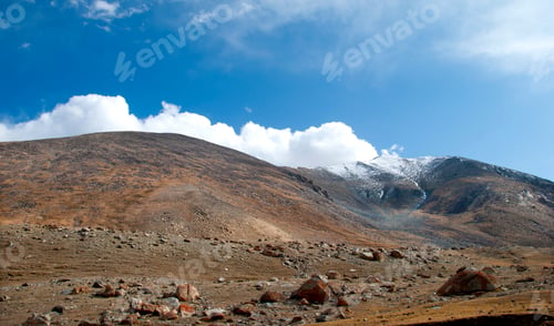 Preview: Cold desert, Ladakh, India.
