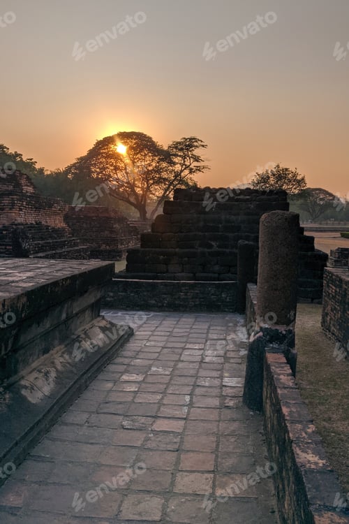 Preview: Sukhothai Historical Park, a UNESCO World Heritage Site in Thailand