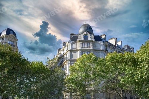 Preview: Paris, beautiful Haussmann facades