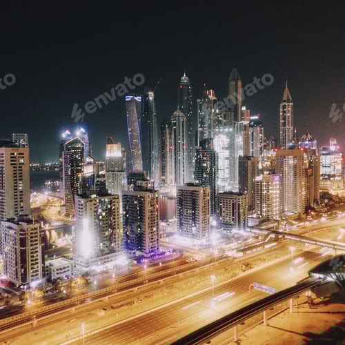 Preview: View on Sheikh Zaid Road , and Dubai Marina at night