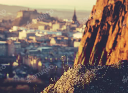 Preview: Retro Edinburgh At Dusk