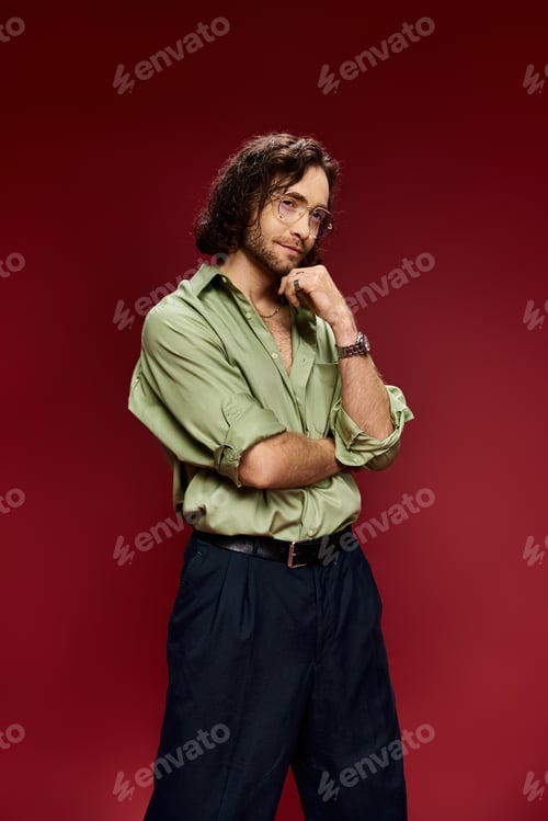 Preview: The dapper enigma: a green shirted gent on the crimson stage