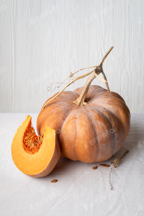 Preview: Musquee De Provence Pumpkin Slice With Orange Flesh