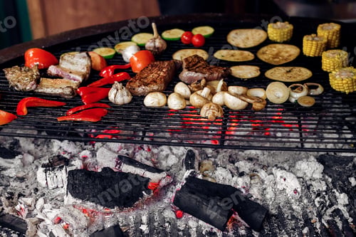 Preview: Juicy vegetables and meat grilling