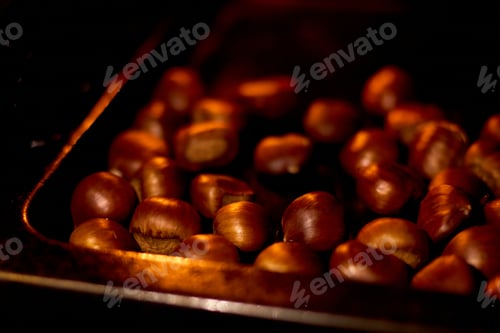 Preview: Chestnuts, maroni roasted chestnuts, popular autumn street food
