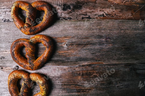 Preview: Pretzel on the table
