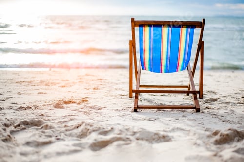 Preview: beach chair on the beach.