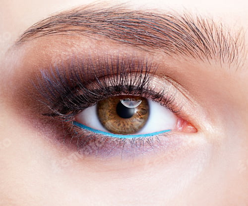 Preview: Closeup Shot Of Female Eye With Day Makeup In 2016 Year Colors - Aqua Limpet Shell Color Eye