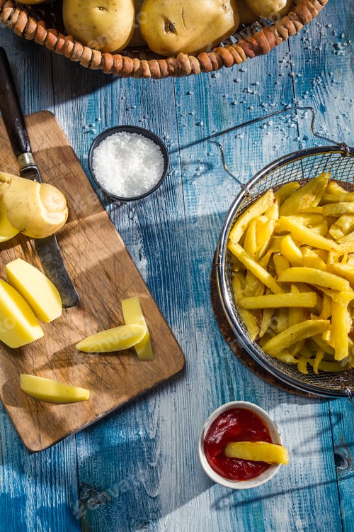 Preview: During the preparation of homemade fries