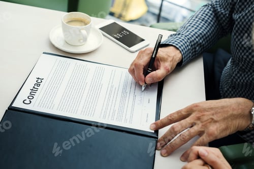 Preview: Business Discussion Talking Deal Concept
