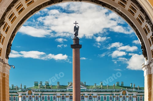 Preview: Alexander column with angel against the blue sky in St. Petersburg