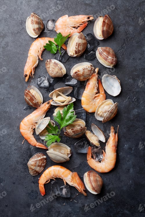 Preview: Fresh seafood on stone table