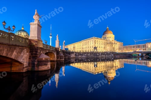 Preview: The reconstructed Berlin City Palace at dusk