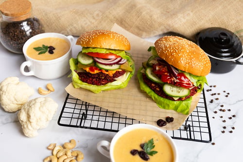 Preview: Beet burgers and soup