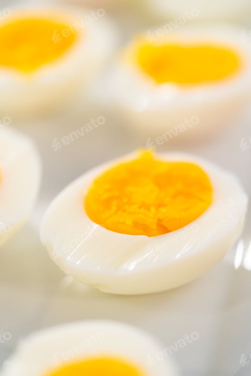 Preview: Hard boiled eggs