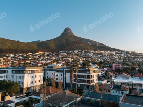 Preview: Lion's Head and Cape Town at Sunset