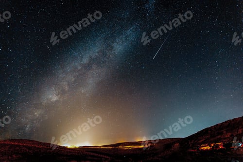 Preview: Beautiful view of the milky way at night.
