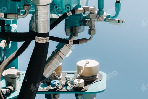 Preview: Hydrostatic crane engine.The control system of the crane engine.Lifting hydraulic Department on the