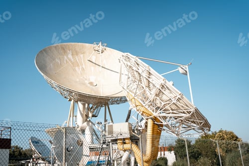 Preview: Earth based astronomical radio telescope