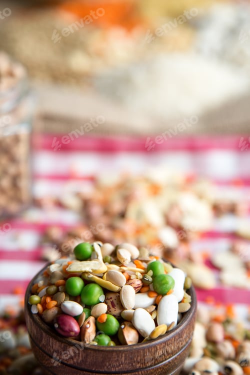 Preview: Healthy Vegetarian Raw Food Legumes
