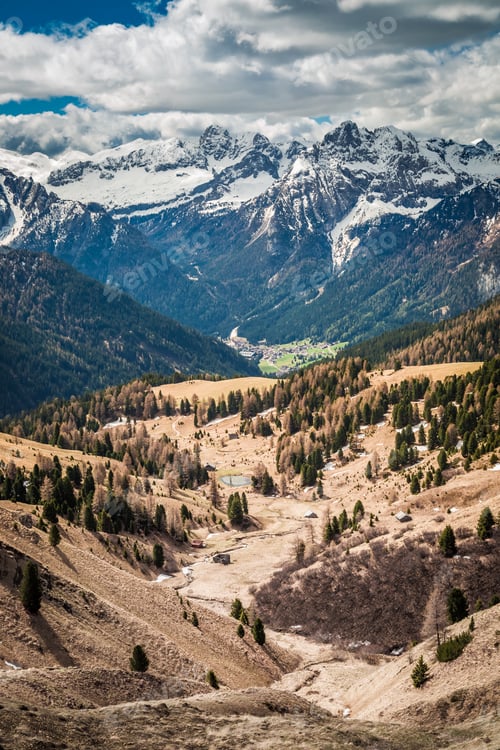 Preview: View of the valley from the peak in the Dolomites