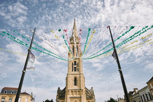 Preview: Low angle view of bunting from Eglise Notre-Dame bell tower, Bergerac, Aquitaine, France