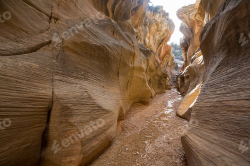 Preview: Slot canyon