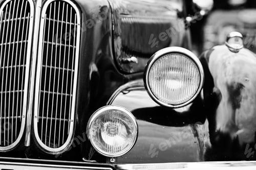 Preview: Retro car headlight. Front of old vintage car