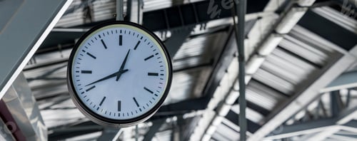 Preview: Clock at subway station. Large clock face public transport on a train station platform.