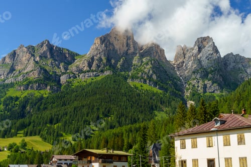 Preview: Mountain landscape along the road to Forcella Staulanza at Selva di Cadore, Dolomites
