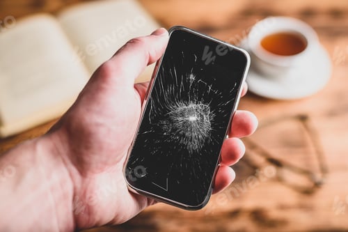Preview: Cracked smart phone