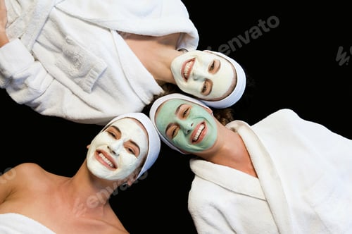 Preview: Friends wearing facial masks
