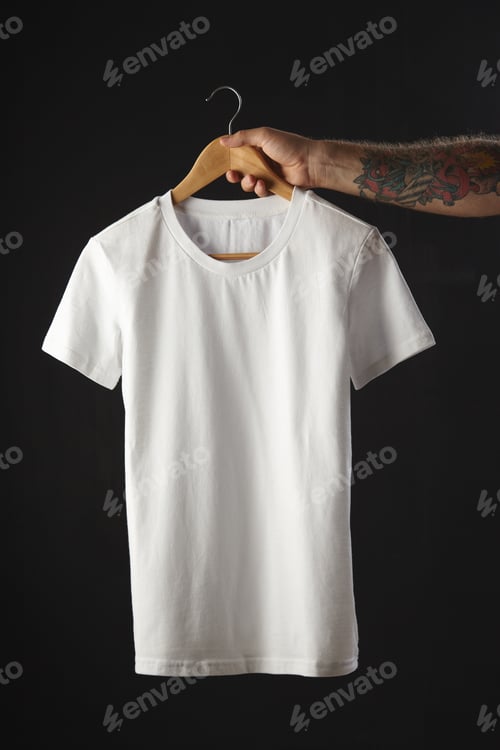 Preview: Blank t-shirts presentation